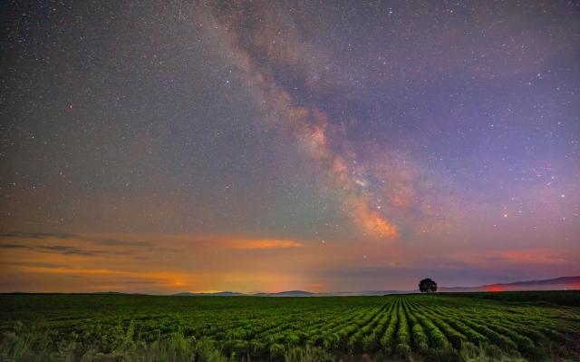(260721) -- QIQIHAR, July 21, 2026 (Xinhua) -- This photo taken on July 19, 2026 shows the Milky Way above Yichun, northeast China's Heilongjiang Province. (Photo by Li Jiaxing/Xinhua)