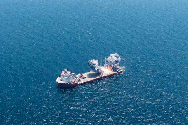 (260722) -- SHANGHAI, July 22, 2026 (Xinhua) -- A Gravity-1 carrier rocket carrying nine satellites blasts off from waters off the coast of Shanghai, east China, July 22, 2026. The Taiyuan Satellite Launch Center launched the commercial rocket at 10:54 a.m. (Beijing Time), placing nine satellites into their designated orbits. (Xinhua)