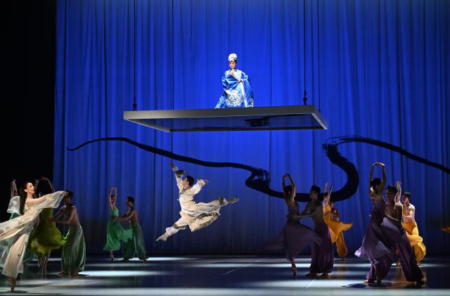 (260722) -- BEIJING, July 22, 2026 (Xinhua) -- Artists of the National Ballet of China perform during a dressed rehearsal of "The Peony Pavilion" in Beijing, capital of China, July 21, 2026. The ballet drama is officially staged here from July 22 to 26. (Xinhua/Jin Liangkuai)