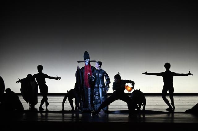 (260722) -- BEIJING, July 22, 2026 (Xinhua) -- Artists of the National Ballet of China perform during a dressed rehearsal of "The Peony Pavilion" in Beijing, capital of China, July 21, 2026. The ballet drama is officially staged here from July 22 to 26. (Xinhua/Jin Liangkuai)