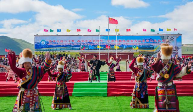 (260723) -- AMDO, July 23, 2026 (Xinhua) -- This photo shows the opening ceremony of a horse racing competition in Amdo County, southwest China's Xizang Autonomous Region, July 23, 2026. The horse racing competition kicked off here on Thursday, featuring vibrant performances and horse racing events. (Xinhua/Tenzin Nyida)