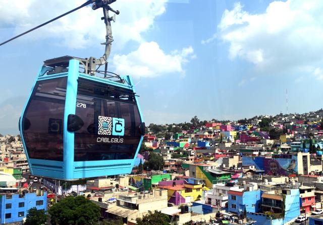 (260725) -- MEXICO CITY, July 25, 2026 (Xinhua) -- This photo taken on July 24, 2026 shows a cabin of cable car line 2 for mass transit in Mexico City, Mexico. Apart from serving the locals, this cable car line also turns out to be a tourist attraction here. (Xinhua/Zhang Lei)