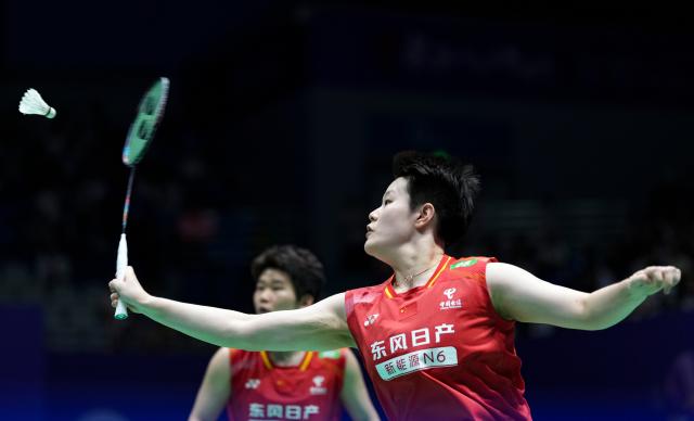 (260725) -- CHANGZHOU, July 25, 2026 (Xinhua) -- Liu Shengshu (front)/Tan Ning compete during the women's doubles semifinal match between Liu Shengshu/Tan Ning of China and Baek Ha Na/Lee So Hee of South Korea at the 2026 China Open badminton tournament in Changzhou, east China's Jiangsu Province, July 25, 2026. (Xinhua/Sun Fei)