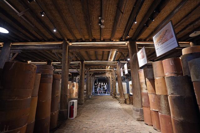 (260725) -- JINGDEZHEN, July 25, 2026 (Xinhua) -- This photo taken on July 7, 2026 shows a view of the Xujia Kiln, one of the oldest wood-fired kilns dating back to the late Ming Dynasty (1368-1644), within the Taoyangli Historical and Cultural Block in Jingdezhen, east China's Jiangxi Province. The United Nations Educational, Scientific and Cultural Organization (UNESCO) added China's Jingdezhen Handicraft Porcelain Industry Sites to the World Heritage List on Saturday during the 48th session of the World Heritage Committee held in Busan, South Korea.
   The inscription brings the total number of World Heritage sites in China to 61. (Xinhua/Wan Xiang)