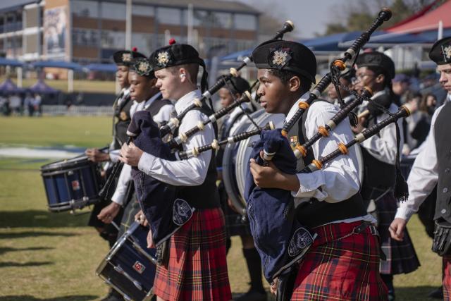 (260725) -- BEDFORDVIEW, July 25, 2026 (Xinhua) -- Members of a pipe band perform during the SA Pipe Band Championships in Bedfordview, South Africa, July 25, 2026. (Photo by Ihsaan Haffejee/Xinhua)