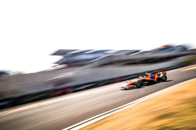 (260727) -- MOGYOROD, July 27, 2026 (Xinhua) -- McLaren's Lando Norris of Britain competes during the race of the Formula One Hungarian Grand Prix at the Hungaroring in Mogyorod, near Budapest, Hungary, July 26, 2026. (Photo by David Balogh/Xinhua)
