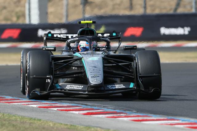 (260727) -- MOGYOROD, July 27, 2026 (Xinhua) -- Mercedes' Andrea Kimi Antonelli of Italy competes during the race of the Formula One Hungarian Grand Prix at the Hungaroring in Mogyorod, near Budapest, Hungary, July 26, 2026. (Photo by Attila Volgyi/Xinhua)