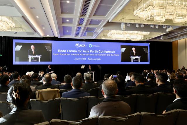(260728) -- PERTH, July 28, 2026 (Xinhua) -- People attend the opening ceremony of the Boao Forum for Asia (BFA) Perth Conference in Perth, Australia, July 27, 2026. A high-level meeting has brought together experts, policymakers and industry leaders in the capital city of Western Australia on Monday, with a spotlight on the global green transition.
   Around 200 representatives from governments, businesses and academic institutions across Asia, Oceania and Africa have gathered at the Boao Forum for Asia (BFA) Perth Conference, sharing their insights under the theme "Green Transition: Towards a Shared Future for Humanity and the Planet." (Photo by Zhou Dan/Xinhua)