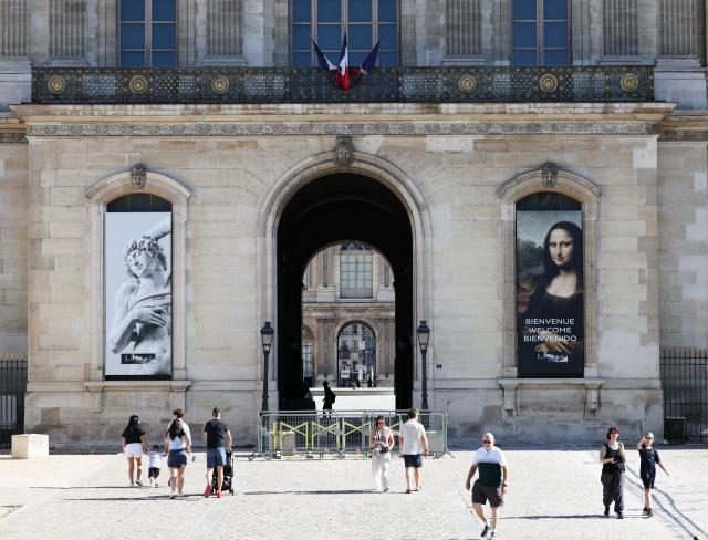 (260728) -- PARIS, July 28, 2026 (Xinhua) -- This photo taken on July 28, 2026 shows security barriers near the Louvre Museum in Paris, France. French Culture Minister Catherine Pegard unveiled an action plan for heritage institutions and cultural property conservation sites on Monday. The plan focuses on strengthening the security of museums in the face of increasingly organized thefts. (Xinhua/Wu Huiwo)