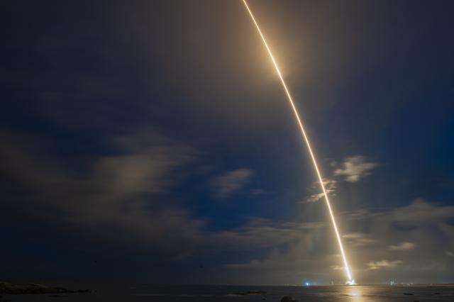 (260729) -- WENCHANG, July 29, 2026 (Xinhua) -- This long-exposure photo taken on July 29, 2026 shows a Long March-7A carrier rocket carrying the Tianlian III-01 satellite blasting off from the Wenchang Spacecraft Launch Site in Wenchang, south China's Hainan Province. Launched at 7:50 p.m. (Beijing Time) aboard the rocket, the satellite entered the preset orbit successfully. (Photo by Meng Zhongde/Xinhua)