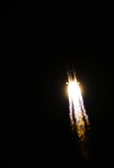 (260729) -- WENCHANG, July 29, 2026 (Xinhua) -- A Long March-7A carrier rocket carrying the Tianlian III-01 satellite blasts off from the Wenchang Spacecraft Launch Site in Wenchang, south China's Hainan Province, July 29, 2026. Launched at 7:50 p.m. (Beijing Time) aboard the rocket, the satellite entered the preset orbit successfully. (Xinhua/Yang Guanyu)