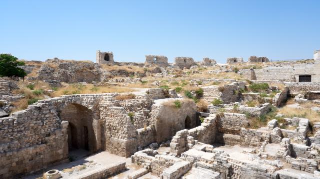 (260730) -- ALEPPO, July 30, 2026 (Xinhua) -- This photo taken on July 20, 2026 shows a view inside Aleppo Citadel in Aleppo, Syria. TO GO WITH "Feature: At Aleppo Citadel, every stone tells two stories: one of empire, one of survival" (Photo by Monsef Memari/Xinhua)