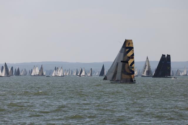 (260731) -- BALATONFURED, July 31, 2026 (Xinhua) -- Participants compete during the 58th Blue Ribbon Regatta race around Lake Balaton near Balatonfured, Hungary, on July 30, 2026. (Photo by Attila Volgyi/Xinhua)