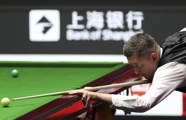 (260802) -- SHANGHAI, Aug. 2, 2026 (Xinhua) -- Kyren Wilson competes during the final match between Judd Trump of England and Kyren Wilson of England at the World Snooker Shanghai Masters 2026 in Shanghai, east China, Aug. 2, 2026. (Xinhua/Chen Haoming)