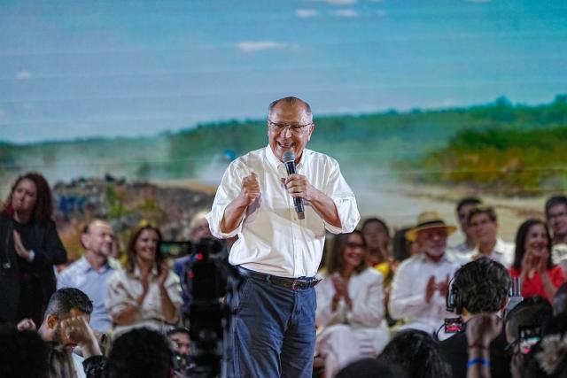 (260802) -- SAO PAULO, Aug. 2, 2026 (Xinhua) -- Brazilian Vice President Geraldo Alckmin of the Brazilian Socialist Party speaks at the ruling Workers' Party's national convention in Sao Paulo, Brazil, Aug. 2, 2026. Brazil's ruling Workers' Party on Sunday officially nominated incumbent President Luiz Inacio Lula da Silva as its candidate for the upcoming presidential election as he seeks a fourth term in office. (Photo by Paulo Lopes/Xinhua)
