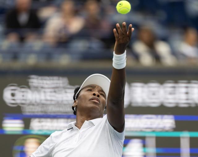 (260803) -- TORONTO, Aug. 3, 2026 (Xinhua) -- Venus Williams of the United States serves during the first round of the women's singles match between Kamilla Rakhimova of Uzbekistan and Venus Williams of the United States at the 2026 National Bank Open tennis tournament in Toronto, Canada, Aug. 2, 2026. (Photo by Zou Zheng/Xinhua)