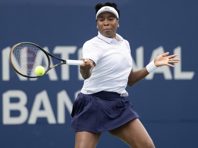 (260803) -- TORONTO, Aug. 3, 2026 (Xinhua) -- Venus Williams of the United States returns the ball during the first round of the women's singles match between Kamilla Rakhimova of Uzbekistan and Venus Williams of the United States at the 2026 National Bank Open tennis tournament in Toronto, Canada, Aug. 2, 2026. (Photo by Zou Zheng/Xinhua)
