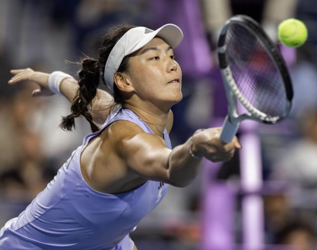 (260804) -- TORONTO, Aug. 4, 2026 (Xinhua) -- Wang Xinyu of China returns the ball during the first round of the women's singles match between Wang Xinyu of China and Daria Kasatkina of Australia at the 2026 National Bank Open tennis tournament in Toronto, Canada, Aug. 3, 2026. (Photo by Zou Zheng/Xinhua)