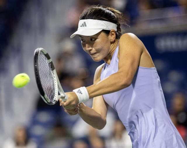 (260804) -- TORONTO, Aug. 4, 2026 (Xinhua) -- Wang Xinyu of China returns the ball during the first round of the women's singles match between Wang Xinyu of China and Daria Kasatkina of Australia at the 2026 National Bank Open tennis tournament in Toronto, Canada, Aug. 3, 2026. (Photo by Zou Zheng/Xinhua)