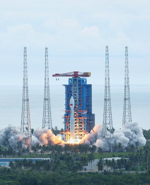 (260804) -- WENCHANG, Aug. 4, 2026 (Xinhua) -- A Long March-8A carrier rocket, carrying the 23rd group of the low-orbit internet constellation, blasts off from the Hainan commercial spacecraft launch site in Wenchang, south China's Hainan Province, Aug. 4, 2026. China sent a new batch of internet satellites into orbit Tuesday in the southern island province of Hainan.
   The satellites lifted off aboard a Long March-8A carrier rocket at 4:52 p.m. (Beijing Time) and entered their preset orbits successfully. (Photo by Liu Jianqiu/Xinhua)
