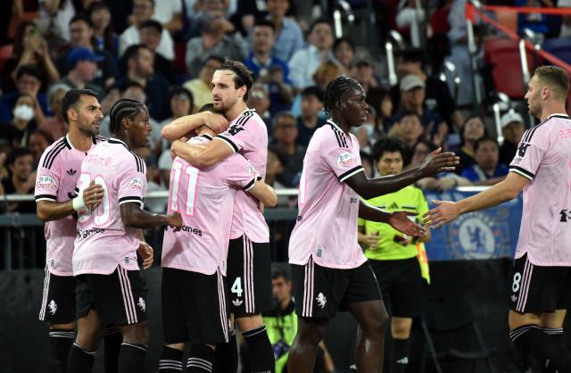 (260805) -- HONG KONG, Aug. 5, 2026 (Xinhua) -- Players of Juventus celebrates scoring during a pre-season friendly football match between Chelsea and Juventus in Hong Kong, south China, Aug. 5, 2026. (Xinhua/Lo Ping Fai)