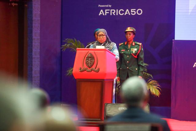 (260805) -- DAR ES SALAAM, Aug. 5, 2026 (Xinhua) -- Tanzanian President Samia Suluhu Hassan speaks during the joint opening of the Africa50 General Shareholders Meeting and the Infra for Africa Forum in Dar es Salaam, Tanzania, Aug. 5, 2026. Tanzanian President Samia Suluhu Hassan on Wednesday invited global investors and tourists to explore the country's vast economic opportunities and rich natural and cultural attractions. (Xinhua/Emmanuel Herman)