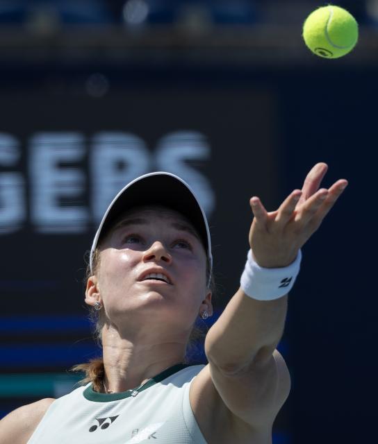 (260806) -- TORONTO, Aug. 6, 2026 (Xinhua) -- Elena Rybakina of Kazakhstan serves during the second round of the women's singles match between Daria Kasatkina of Australia and Elena Rybakina of Kazakhstan at the 2026 National Bank Open tennis tournament in Toronto, Canada, on Aug. 5, 2026. (Photo by Zou Zheng/Xinhua)