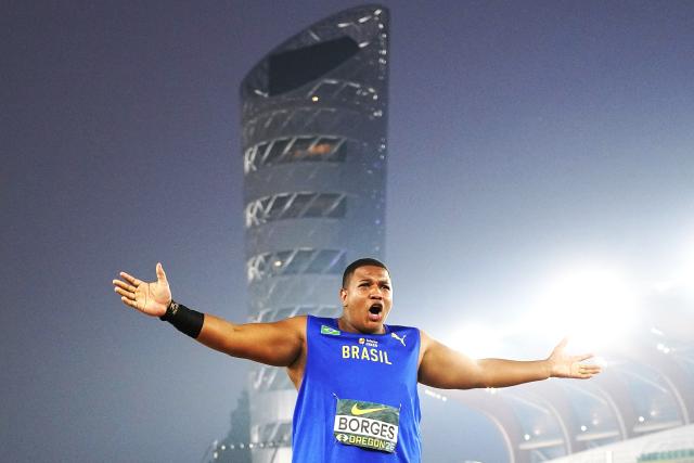 (260806) -- EUGENE, Aug. 6, 2026 (Xinhua) -- Alessandro Borges of Brazil reacts during the men's shot put final at the 2026 World U20 Athletics Championships in Eugene, Oregon, the United States, Aug. 5, 2026. (Xinhua/Wu Xiaoling)
