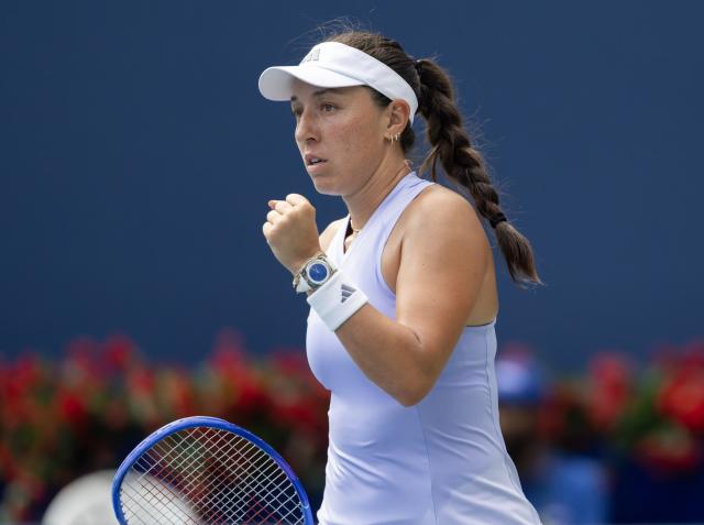 (260807) -- TORONTO, Aug. 7, 2026 (Xinhua) -- Jessica Pegula of the United States celebrates scoring during the third round of the women's singles match between Jessica Pegula of the United States and Kamilla Rakhimova of Uzbekistan at the 2026 National Bank Open tennis tournament in Toronto, Canada, on Aug. 6, 2026. (Photo by Zou Zheng/Xinhua)