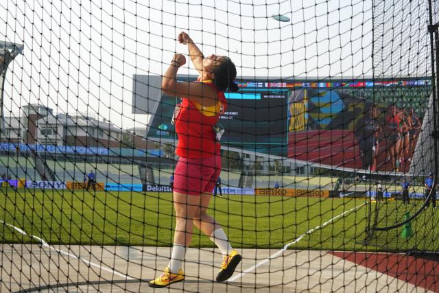 (260807) -- EUGENE, Aug. 7, 2026 (Xinhua) -- Su Yixin of China competes during the women's discus throw final at the 2026 World U20 Athletics Championships in Eugene, Oregon, the United States, Aug. 6, 2026. (Xinhua/Wu Xiaoling)