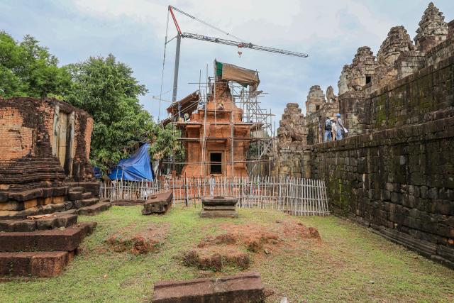 (260807) -- SIEM REAP, Aug. 7, 2026 (Xinhua) -- This photo taken on July 23, 2026 shows the restoration site of the Phnom Bakheng Temple's Brick Tower No. 13 in Siem Reap province, Cambodia.
  A team of conservation experts from the APSARA National Authority (ANA) is carrying out the second phase of restoration on Brick Tower No. 13 (G13) on the southern side of the Phnom Bakheng Temple in Cambodia's Angkor Archaeological Park. (ANA/Handout via Xinhua)
