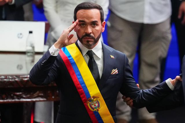 (260807) -- CALI(COLOMBIA), Aug. 7, 2026 (Xinhua) -- Abelardo de la Espriella receives the presidential sash during the new president's inauguration ceremony in Cali, Colombia, Aug. 7, 2026. Abelardo de la Espriella was sworn in as Colombia's new president on Friday in Cali, officially beginning his four-year term in office. (Photo by Andres Moreno/Xinhua)