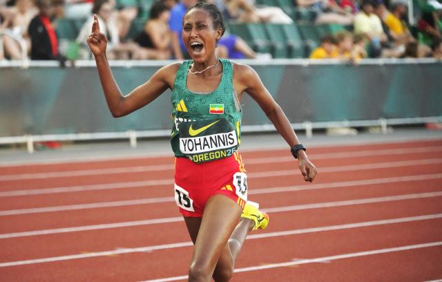 (260808) -- EUGENE, Aug. 8, 2026 (Xinhua) -- Almaz Yohannis of Ethiopia competes during the women's 3000m steeplechase final at the 2026 World U20 Athletics Championships in Eugene, Oregon, the United States, Aug. 7, 2026. (Xinhua/Wu Xiaoling)