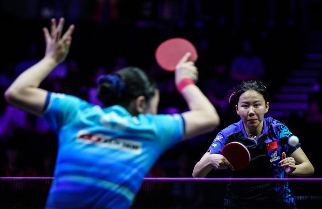 (260809) -- YOKOHAMA, Aug. 9, 2026 (Xinhua) -- Chen Xingtong (R) of China competes during the women's singles final match between Harimoto Miwa of Japan and Chen Xingtong of China at the WTT Champions Yokohama 2026 in Yokohama, Japan, Aug. 9, 2026. (Xinhua/Jia Haocheng)
