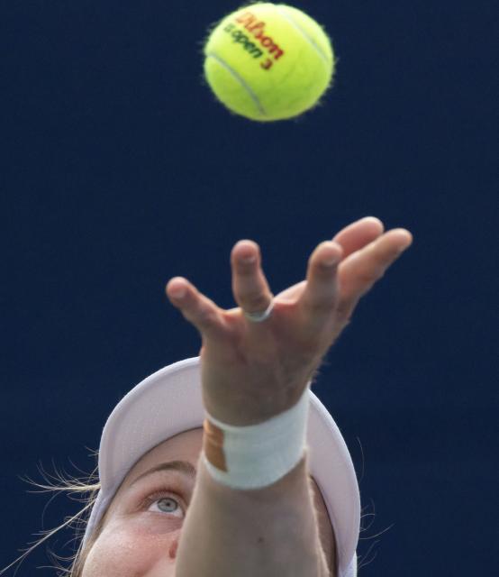 (260810) -- TORONTO, Aug. 10, 2026 (Xinhua) -- Liudmila Samsonova of Russia serves during the women's singles round of 16 match between Liudmila Samsonova of Russia and Elena Rybakina of Kazakhstan at the 2026 National Bank Open tennis tournament in Toronto, Canada, on Aug. 9, 2026. (Photo by Zou Zheng/Xinhua)