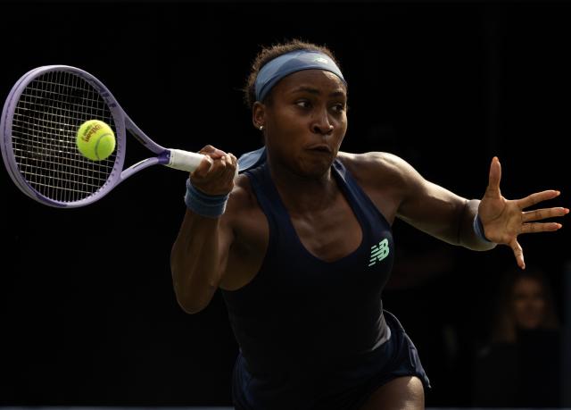 (260810) -- TORONTO, Aug. 10, 2026 (Xinhua) -- Coco Gauff of the United States returns the ball during the women's singles round of 16 match between Alina Korneeva of Russia and Coco Gauff of the United States at the 2026 National Bank Open tennis tournament in Toronto, Canada, on Aug. 9, 2026. (Photo by Zou Zheng/Xinhua)