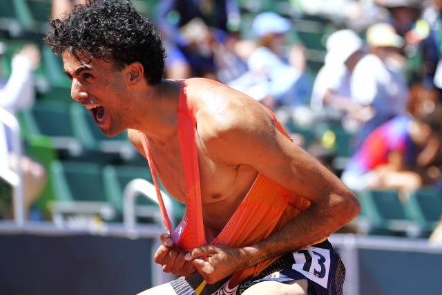 (260810) -- EUGENE, Aug. 10, 2026 (Xinhua) -- Bakr el Asri of Spain jubilates after winning the title of the men's 3000m steeplechase final at the 2026 World U20 Athletics Championships in Eugene, Oregon, the United States, Aug. 9, 2026. (Xinhua/Wu Xiaoling)