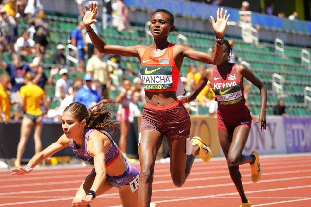 (260810) -- EUGENE, Aug. 10, 2026 (Xinhua) -- Josephine Sembeyo Mancha (C) of Kenya competes during the women's 1500m final at the 2026 World U20 Athletics Championships in Eugene, Oregon, the United States, Aug. 9, 2026. (Xinhua/Wu Xiaoling)