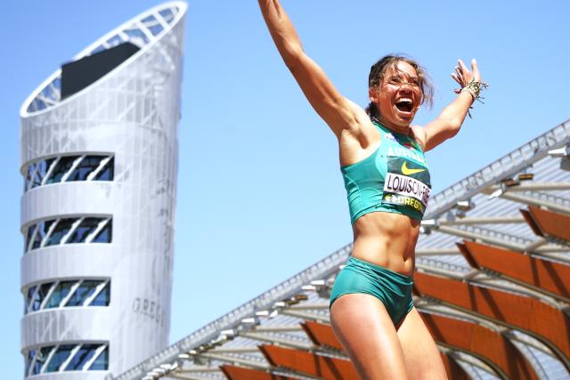 (260810) -- EUGENE, Aug. 10, 2026 (Xinhua) -- Izobelle Louison-Roe of Australia celebrates during the women's high jump final at the 2026 World U20 Athletics Championships in Eugene, Oregon, the United States, Aug. 9, 2026. (Xinhua/Wu Xiaoling)