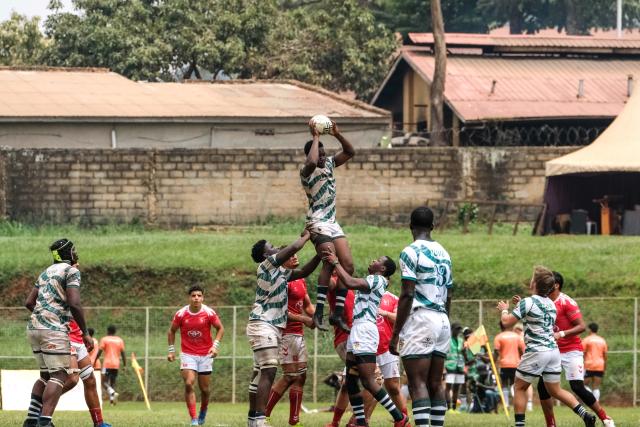 (260811) -- KAMPALA, Aug. 11, 2026 (Xinhua) -- Player of Zimbabwe take the ball in lineout during the 2026 Rugby Africa U20 Barthes Trophy Performance Division match between Tunisia and Zimbabwe in Kampala, Uganda, Aug. 11, 2026. (Photo by Hajarah Nalwadda/Xinhua)