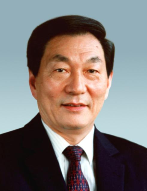 (260812) -- BEIJING, Aug. 12, 2026 (Xinhua) -- A file photo of Zhu Rongji. Former Chinese premier Zhu Rongji died of illness at the age of 98 in Beijing at 11:06 a.m. Wednesday. (Xinhua)