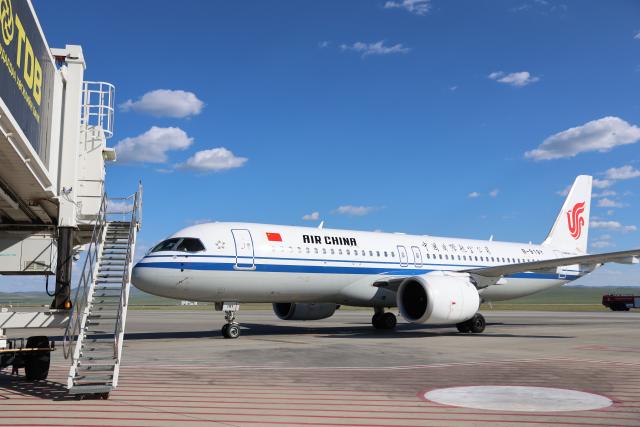 (260812) -- ULAN BATOR, Aug. 12, 2026 (Xinhua) -- China's homegrown C919 large passenger aircraft lands at the new Ulan Bator airport in Mongolia, Aug. 12, 2026. China's homegrown C919 large passenger aircraft landed safely at the new Ulan Bator airport in Mongolia on Wednesday afternoon after departing from Beijing Capital International Airport, marking the completion of the aircraft's first scheduled international commercial passenger flight.
   This is the first international route opened after the C919 entered commercial operation, marking the official transition of China's domestically developed mainline passenger aircraft into a new phase of regular international operations. (Xinhua/Bolortsetseg)
