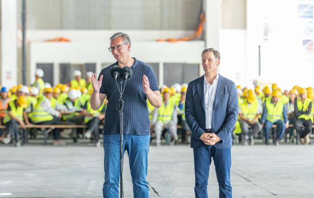 (260815) -- BELGRADE, Aug. 15, 2026 (Xinhua) -- Serbian President Aleksandar Vucic (L) speaks during his inspection at the construction site of the Serbia Exhibition Center in Belgrade, Serbia, Aug. 14, 2026. Serbian President Aleksandar Vucic on Friday inspected the construction site of the Serbia Exhibition Center, a venue for Expo 2027 Belgrade being built by a Chinese company.
TO GO WITH "Vucic inspects China-built Expo 2027 venue as project enters final phase" (Photo by Wang Wei/Xinhua)