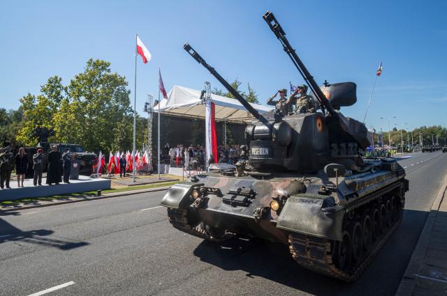 (260815) -- WARSAW, Aug. 15, 2026 (Xinhua) -- Military equipment takes part in a military parade marking Polish Armed Forces Day in Warsaw, Poland, Aug. 15, 2026. (Photo by Jaap Arriens/Xinhua)