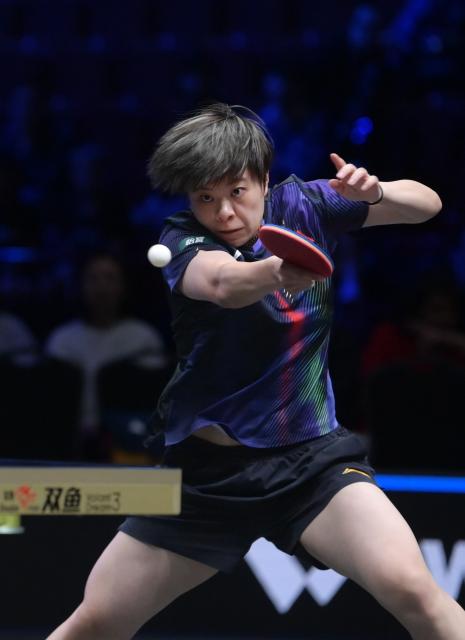 (260816) -- MALMO, Aug. 16, 2026 (Xinhua) -- Wang Yidi of China hits a return to Harimoto Miwa of Japan during the women's singles semifinal match at the WTT Europe Smash Sweden 2026 in Malmo, Sweden, Aug. 16, 2026. (Xinhua/Weng Xinyang)