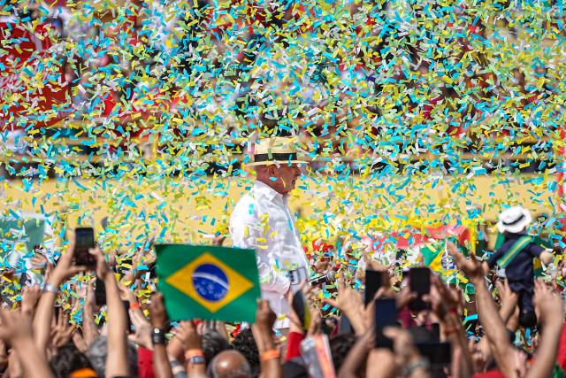 (260817) -- BEIJING , Aug. 17, 2026 (Xinhua) -- Brazilian President Luiz Inacio Lula da Silva (C), presidential candidate of Brazil's ruling Workers' Party, attends his first presidential campaign rally in Sao Bernardo do Campo, Brazil, Aug. 16, 2026. (Photo by Paulo Lopes/Xinhua)