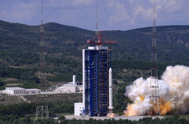 (260817) -- TAIYUAN, Aug. 17, 2026 (Xinhua) -- A Long March-2C carrier rocket carrying an SEO satellite blasts off from the Taiyuan Satellite Launch Center in north China's Shanxi Province on Aug. 17, 2026. The SEO satellite was launched at 11:02 a.m. (Beijing Time). It entered its preset orbit successfully.
   This launch marked the 664th flight mission of the Long March carrier rocket series, according to the launch center. (Photo by Wang Yapeng/Xinhua)