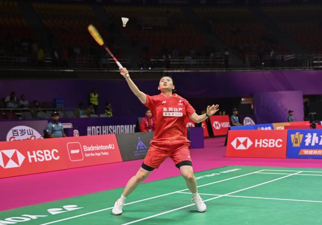 (260817) -- NEW DELHI, Aug. 17, 2026 (Xinhua) -- Han Yue of China competes during the women's singles round of 64 match against Kirsty Gilmour of Scotland at the 2026 BWF World Championships in New Delhi, India, Aug. 17, 2026. (Xinhua/Javed Dar)