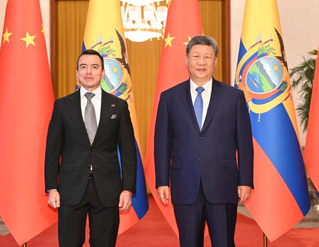 (260818) -- BEIJING, Aug. 18, 2026 (Xinhua) -- Chinese President Xi Jinping holds talks with President of the Republic of Ecuador Daniel Roy-Gilchrist Noboa Azín, who is on a state visit to China, at the Great Hall of the People in Beijing, capital of China, Aug. 18, 2026. (Xinhua/Li Xiang)