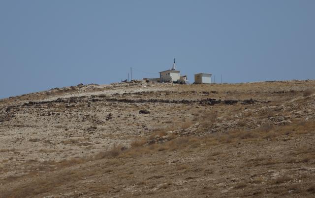 (260819) -- JERUSALEM, Aug. 19, 2026 (Xinhua) -- This photo taken on Aug. 19, 2026 shows a view of the E1 area in the West Bank near Jerusalem. Israel on Tuesday advanced plans for the controversial E1 settlement project in the West Bank, publishing a tender for 1,234 housing units.
  The tender, published online by the Ministry of Construction and Housing, covers part of a wider plan for 3,401 housing units in E1, an area east of Jerusalem. (Photo by Jamal Awad/Xinhua)